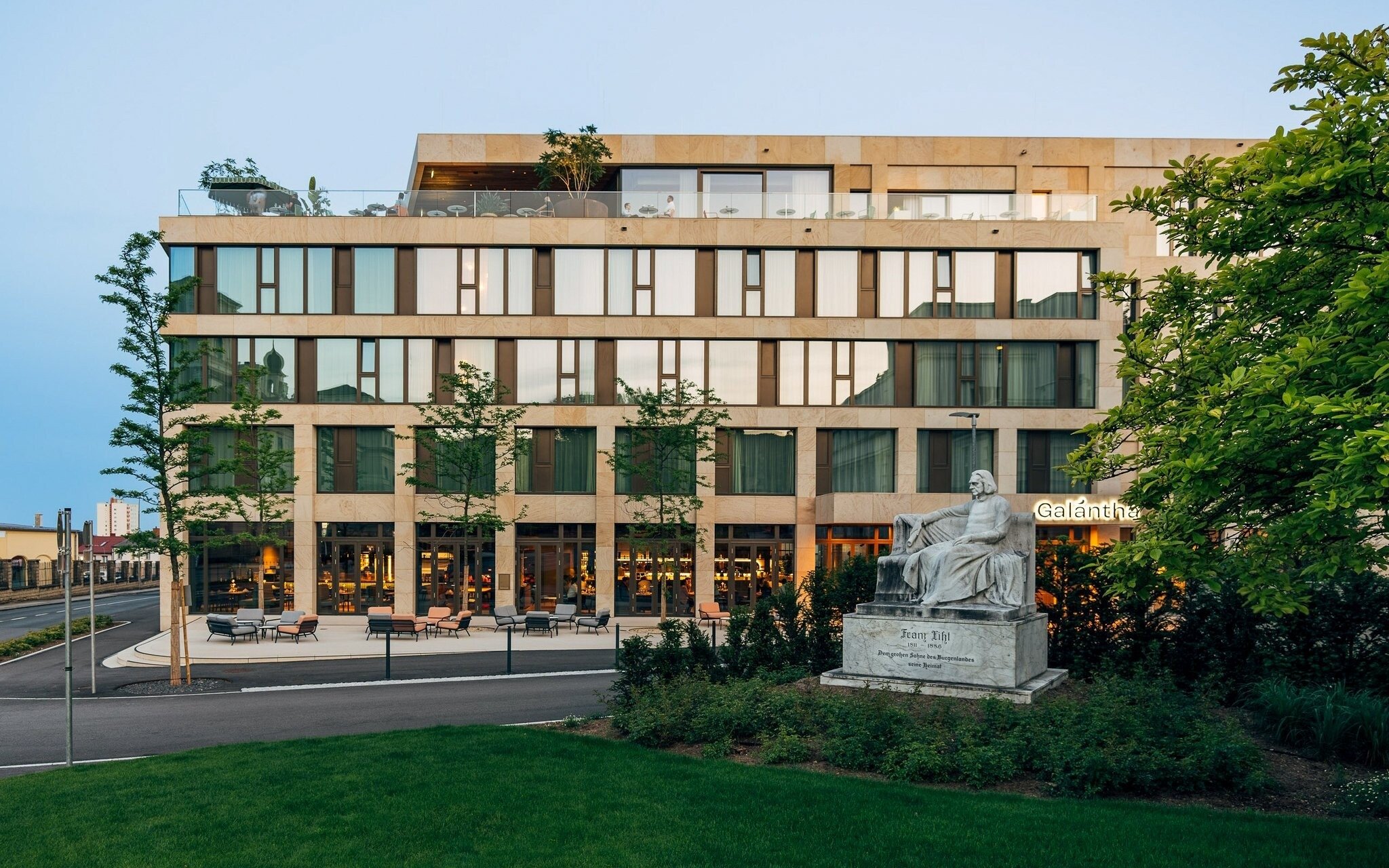 Austria: Bajkowy Burgenland w Hotelu Galántha **** ze śniadaniem i wellness (sauny, jaskinia solna)
Austria: Bajkowy Burgenland w Hotelu Galántha **** ze śniadaniem i wellness (sauny, jaskinia solna)