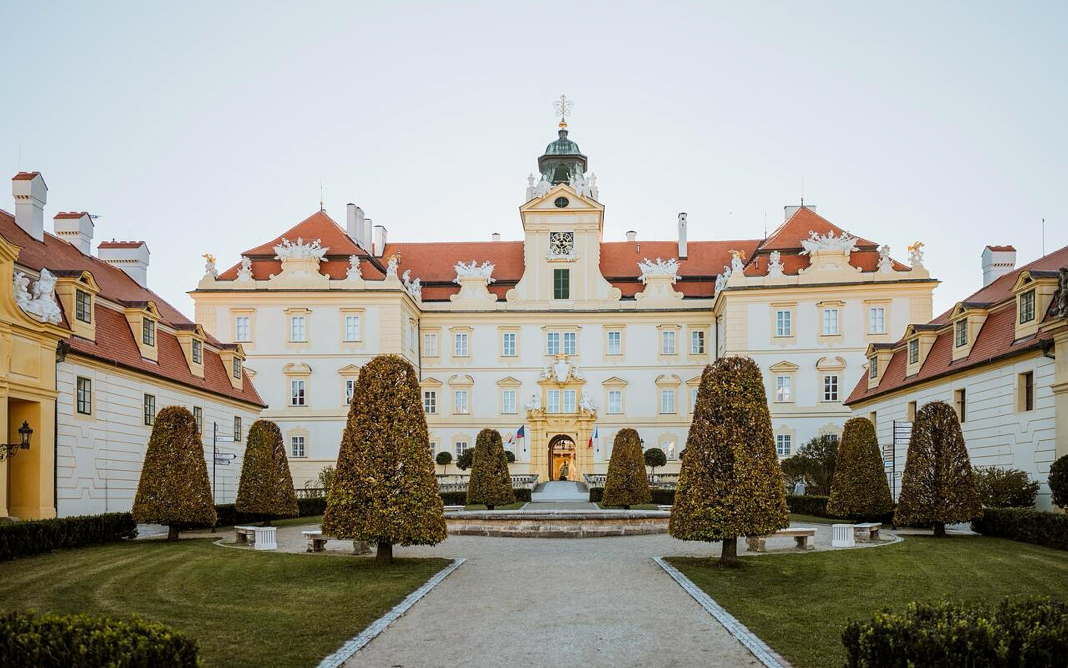 Obszar Lednice-Valtice i zabytki UNESCO: Hotel Zamkowy Anton Florian ze śniadaniem + welcome drink i wino
Obszar Lednice-Valtice i zabytki UNESCO: Hotel Zamkowy Anton Florian ze śniadaniem + welcome drink i wino