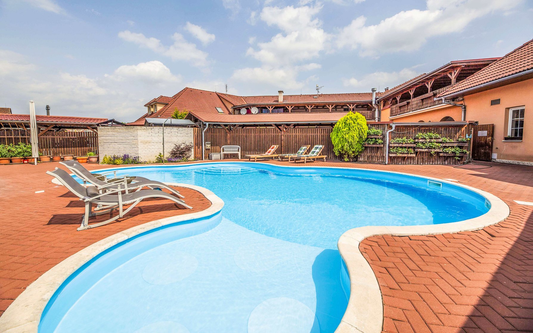 Pobyt w pobliżu Litovelsko Pomoraví i Ołomuńca: Hotel Aldo *** ze śniadaniem lub obiadokolacją i basenem
Pobyt w pobliżu Litovelsko Pomoraví i Ołomuńca: Hotel Aldo *** ze śniadaniem lub obiadokolacją i basenem
