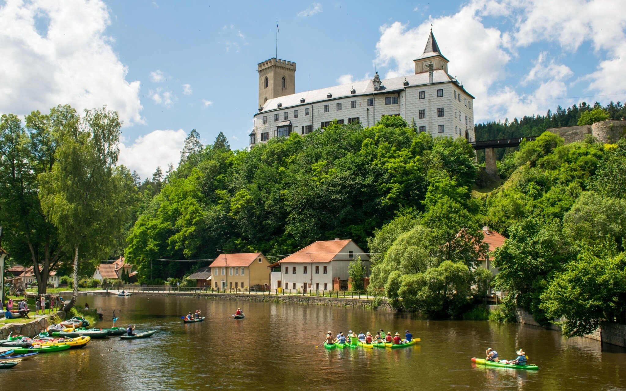 Południowe Czechy w pobliżu zamku: Apartamenty Rožmberk nad brzegiem Wełtawy ze śniadaniem w formie bufetu
Południowe Czechy w pobliżu zamku: Apartamenty Rožmberk nad brzegiem Wełtawy ze śniadaniem w formie bufetu