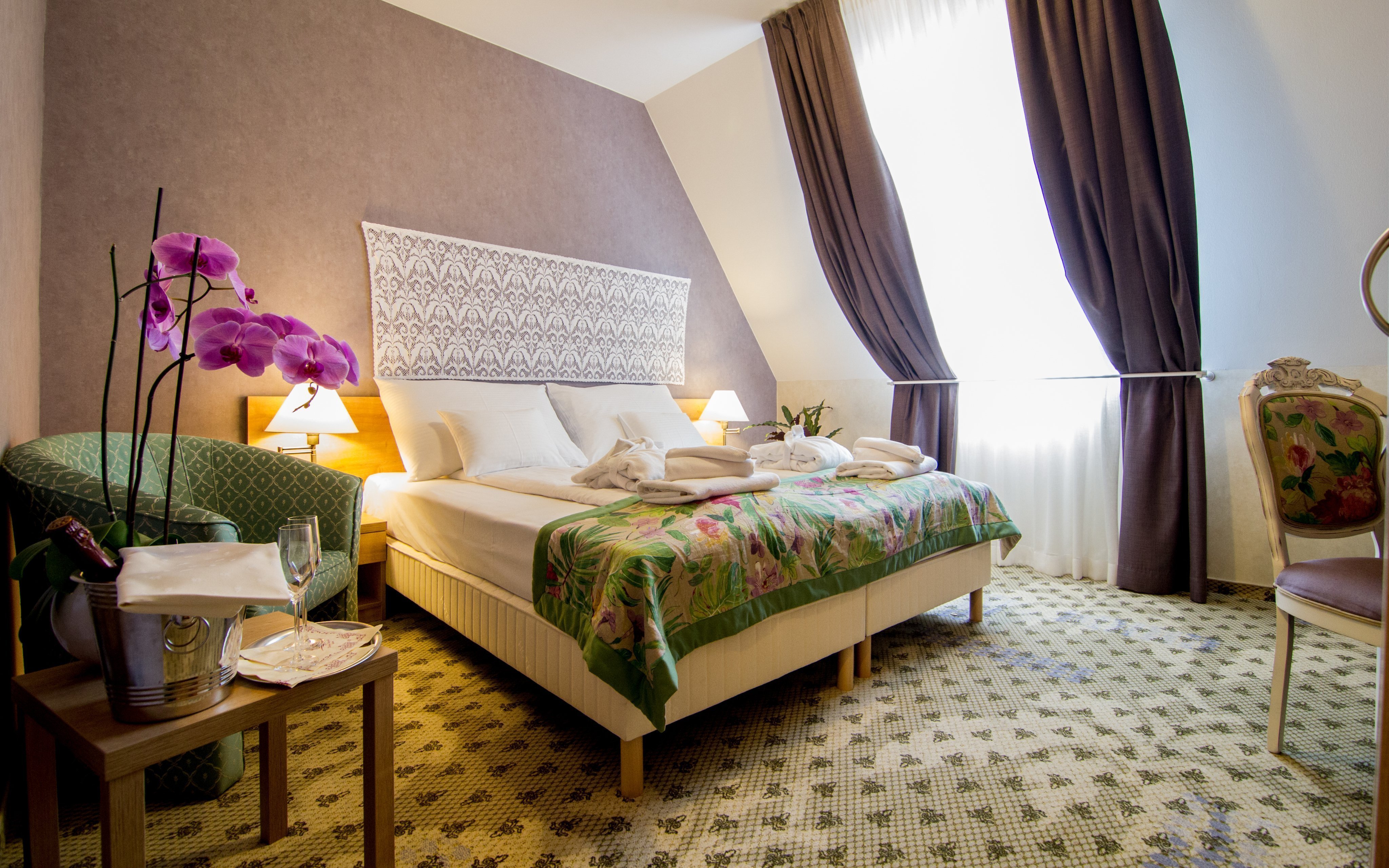 Węgry w pobliżu spa w zamku Batthyány Kúria **** z termalnym wellness bez limitu, obiadokolacją i animacjami
Węgry w pobliżu spa w zamku Batthyány Kúria **** z termalnym wellness bez limitu, obiadokolacją i animacjami