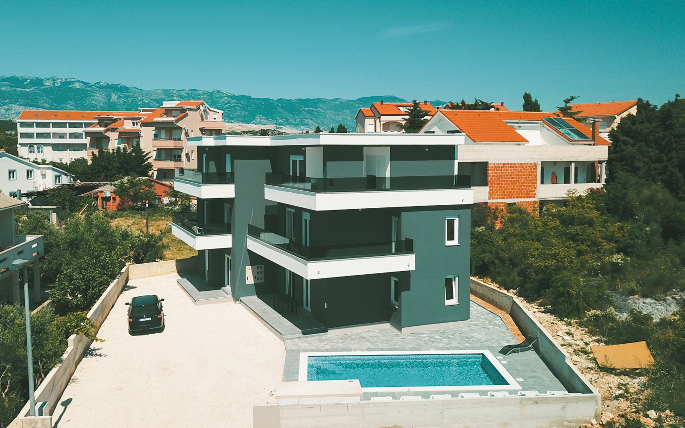 Novalja na wyspie Pag zaledwie 900 m od plaży w apartamencie dla 2 do 4 osób w Sunshine Villa z basenem
Novalja na wyspie Pag zaledwie 900 m od plaży w apartamencie dla 2 do 4 osób w Sunshine Villa z basenem