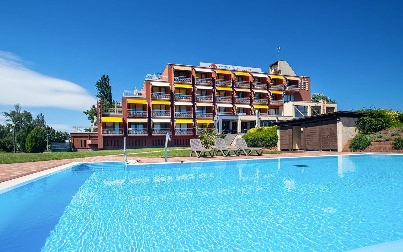 Balaton kilka kroków od brzegu: Hotel Margaréta **** z obiadokolacją i wellness (baseny, sauny, jacuzzi)
Balaton kilka kroków od brzegu: Hotel Margaréta **** z obiadokolacją i wellness (baseny, sauny, jacuzzi)