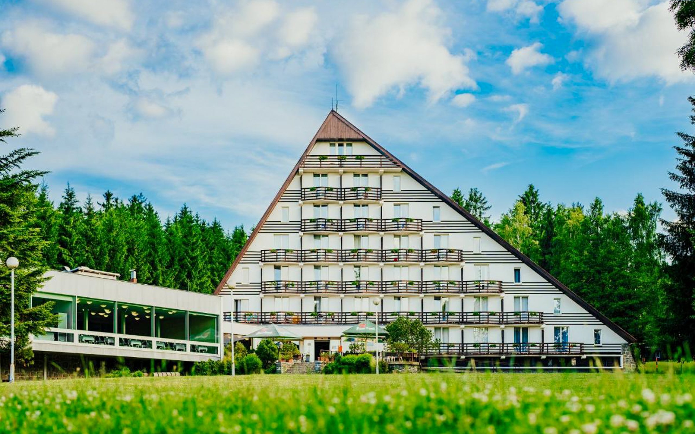 Vysočina blisko OChK Žďárské vrchy i Vysočina Arena w hotelu SKI **** z obiadokolacją i wstępem do wellness
Vysočina blisko OChK Žďárské vrchy i Vysočina Arena w hotelu SKI **** z obiadokolacją i wstępem do wellness