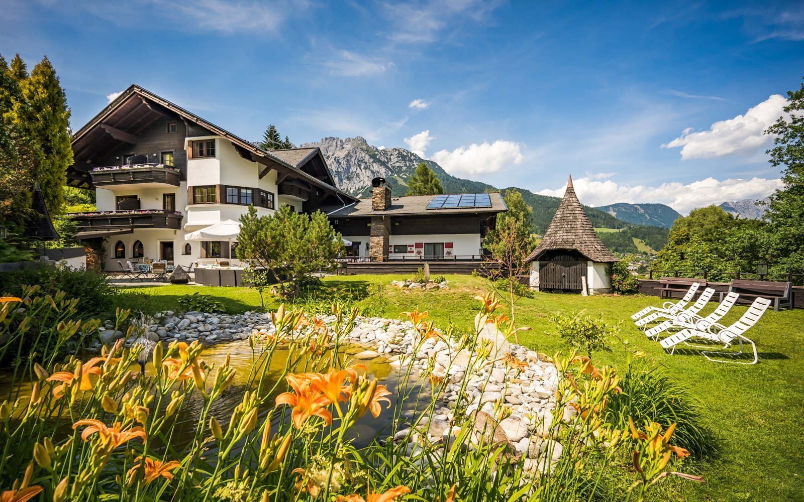 Styria w 4* Hotelu Landhaus St. Georg: Obiadokolacje, wellness, basen i atrakcje + karta zniżkowa Sommer
Styria w 4* Hotelu Landhaus St. Georg: Obiadokolacje, wellness, basen i atrakcje + karta zniżkowa Sommer