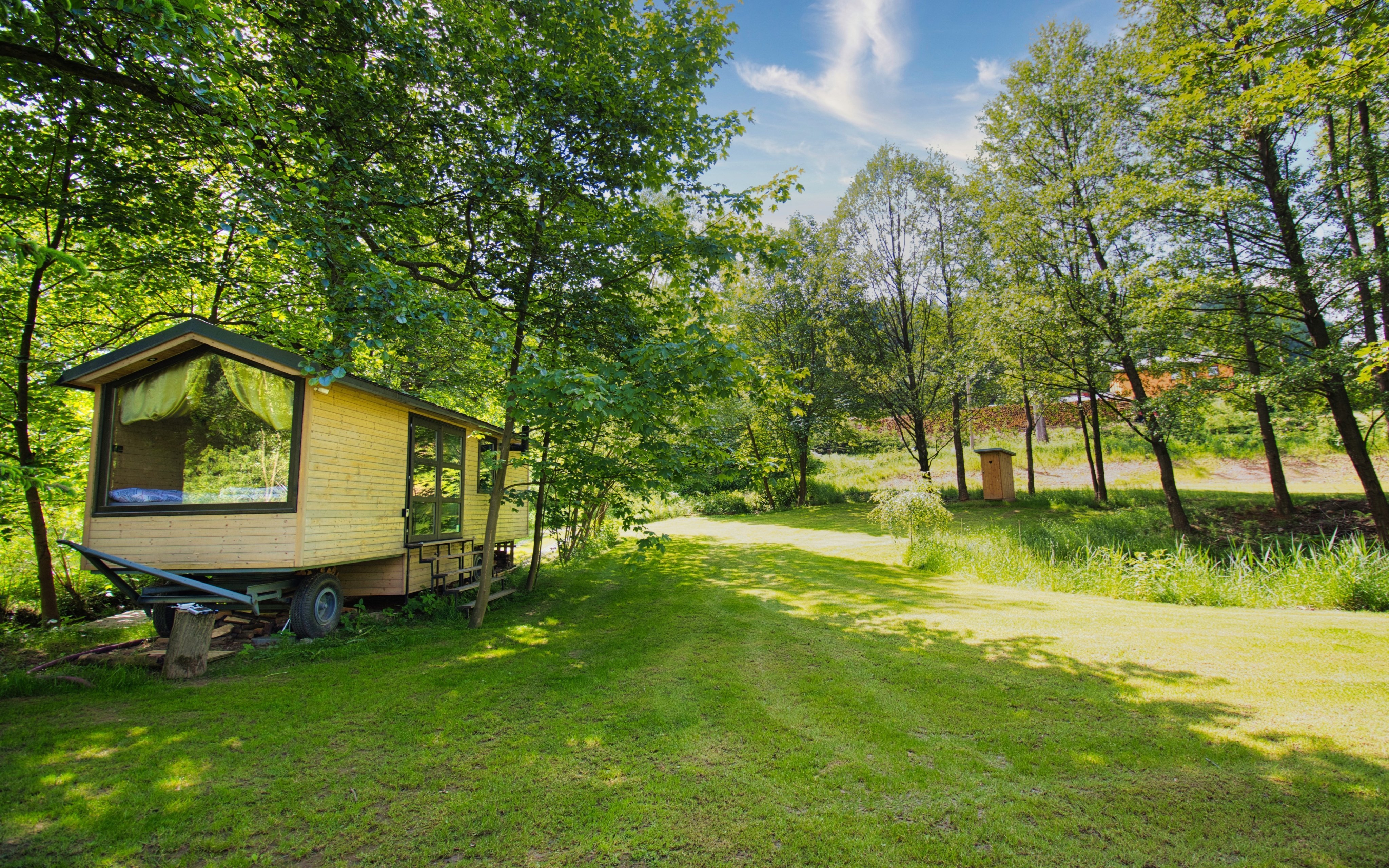 Orlickie góry i Jesioniki: Stylowy pobyt w przyczepie kempingowej U pramene Tichej Orlicy z kuchnią
Orlickie góry i Jesioniki: Stylowy pobyt w przyczepie kempingowej U pramene Tichej Orlicy z kuchnią