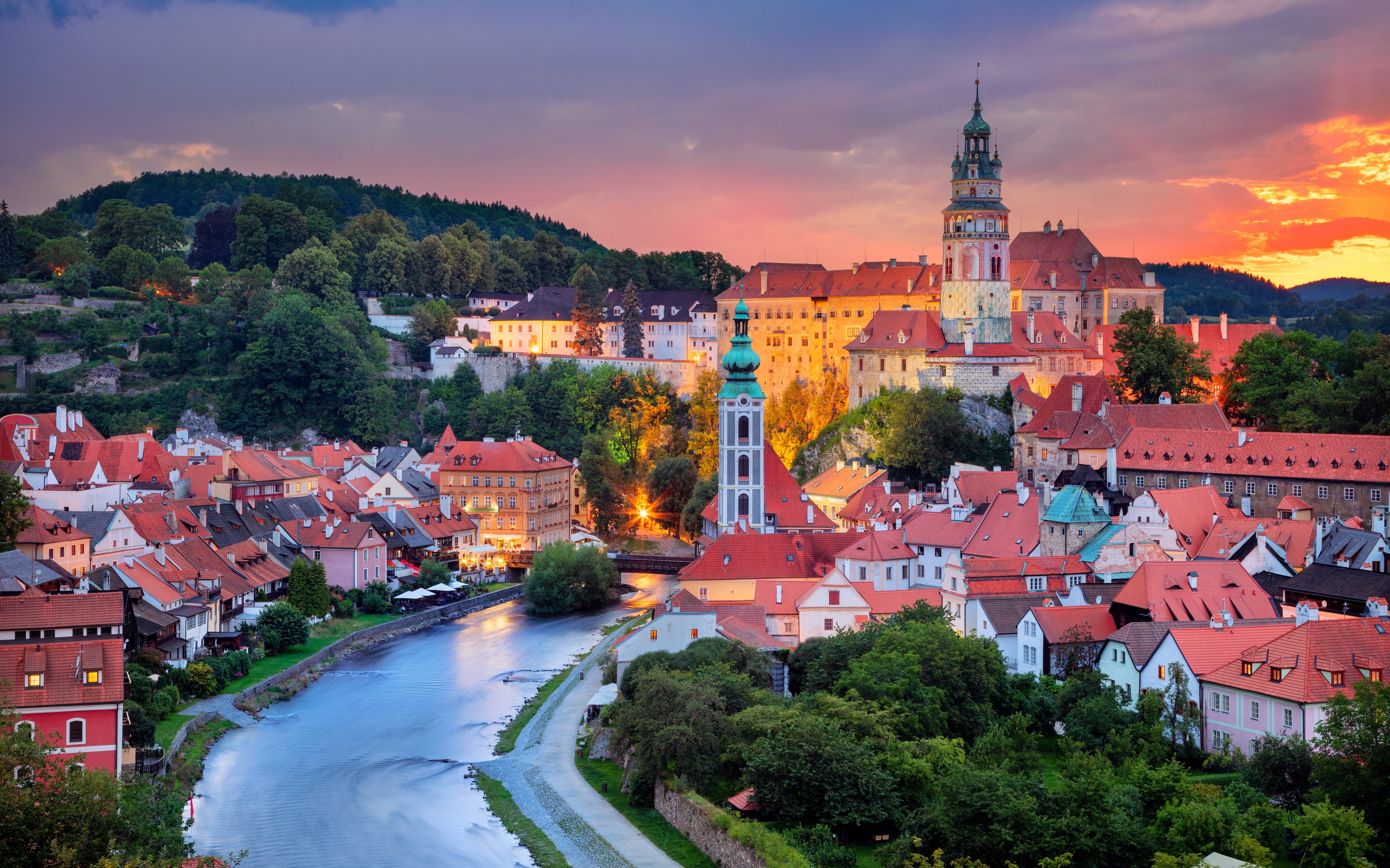 Piękny Czeski Krumlov zaledwie 5 minut spacerem od zabytkowego centrum w przytulnym Pensjonacie Hornička
Piękny Czeski Krumlov zaledwie 5 minut spacerem od zabytkowego centrum w przytulnym Pensjonacie Hornička