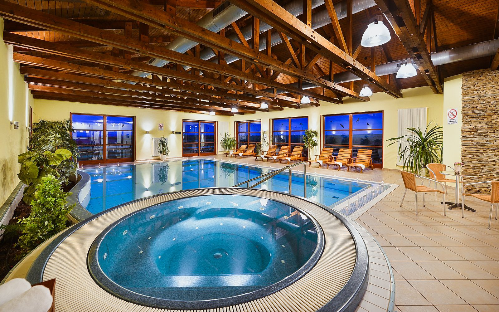 Morawy Południowe: Relaks w stylowym Hotelu Happy Star **** ze śniadaniem w formie bufetu i wellness
Morawy Południowe: Relaks w stylowym Hotelu Happy Star **** ze śniadaniem w formie bufetu i wellness