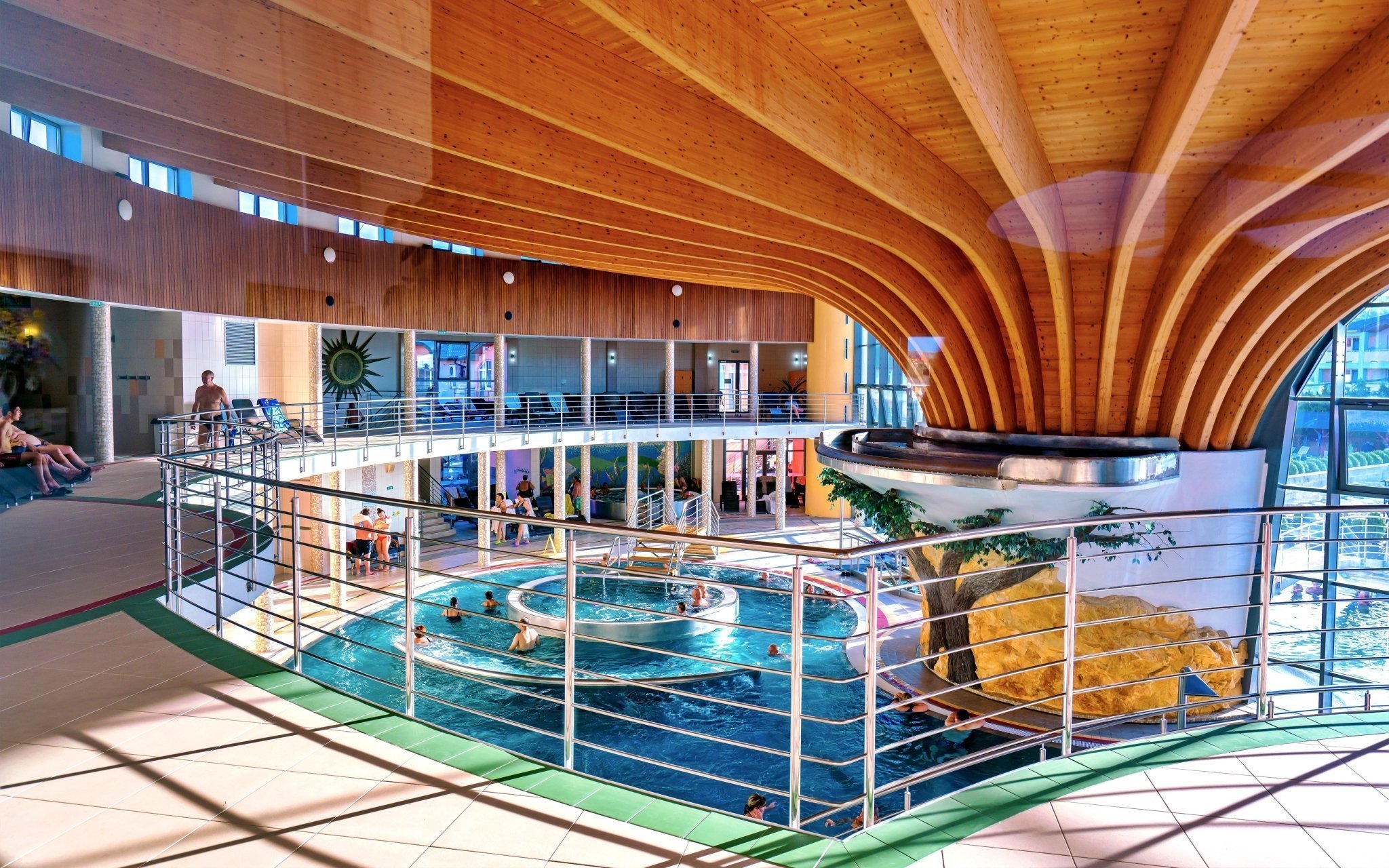 Podhájská: Pobyt w Pensjonacie Podhájčanka z śniadaniem i wstępem do termalnego wellness Aquamarín z basenami
Podhájská: Pobyt w Pensjonacie Podhájčanka z śniadaniem i wstępem do termalnego wellness Aquamarín z basenami