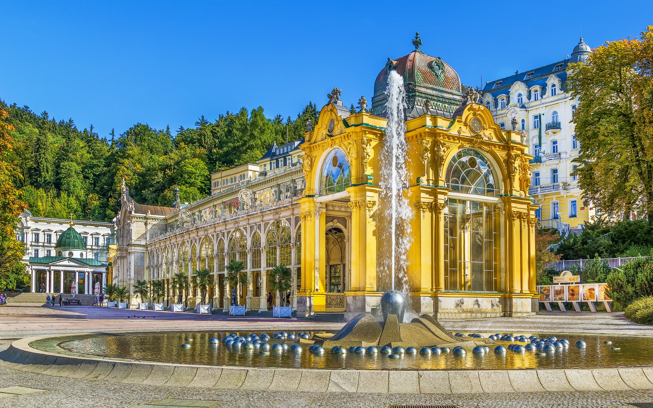 Pobyt w Mariańskich Łaźniach w Hotelu Flora *** z basenem, obiadokolacją i 20% zniżką na zabiegi
Pobyt w Mariańskich Łaźniach w Hotelu Flora *** z basenem, obiadokolacją i 20% zniżką na zabiegi