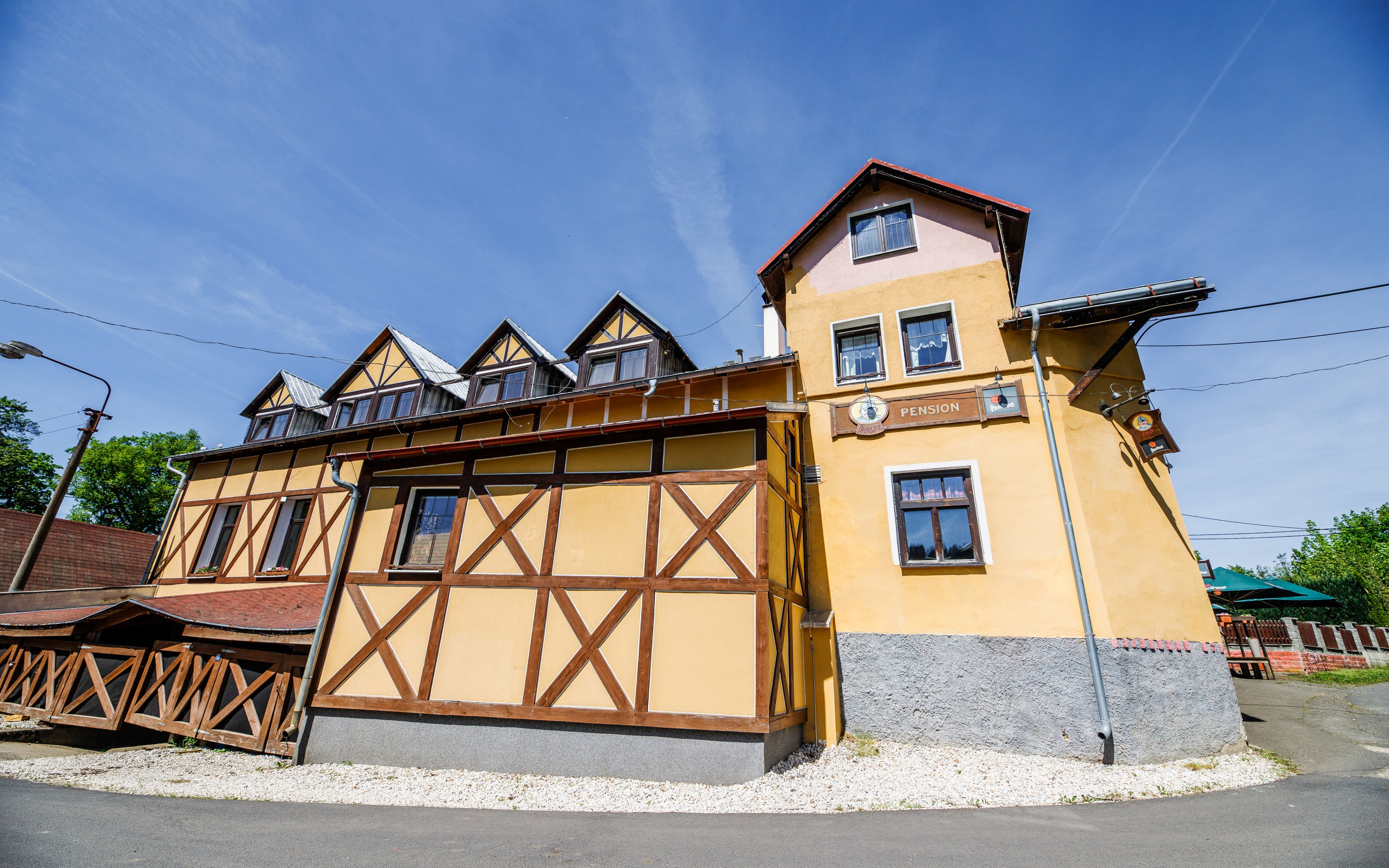 Rudawy w pobliżu miejsc wycieczek: Pobyt w Hotelu Szwejk *** z atrakcjami dla dzieci i śniadaniem
Rudawy w pobliżu miejsc wycieczek: Pobyt w Hotelu Szwejk *** z atrakcjami dla dzieci i śniadaniem
