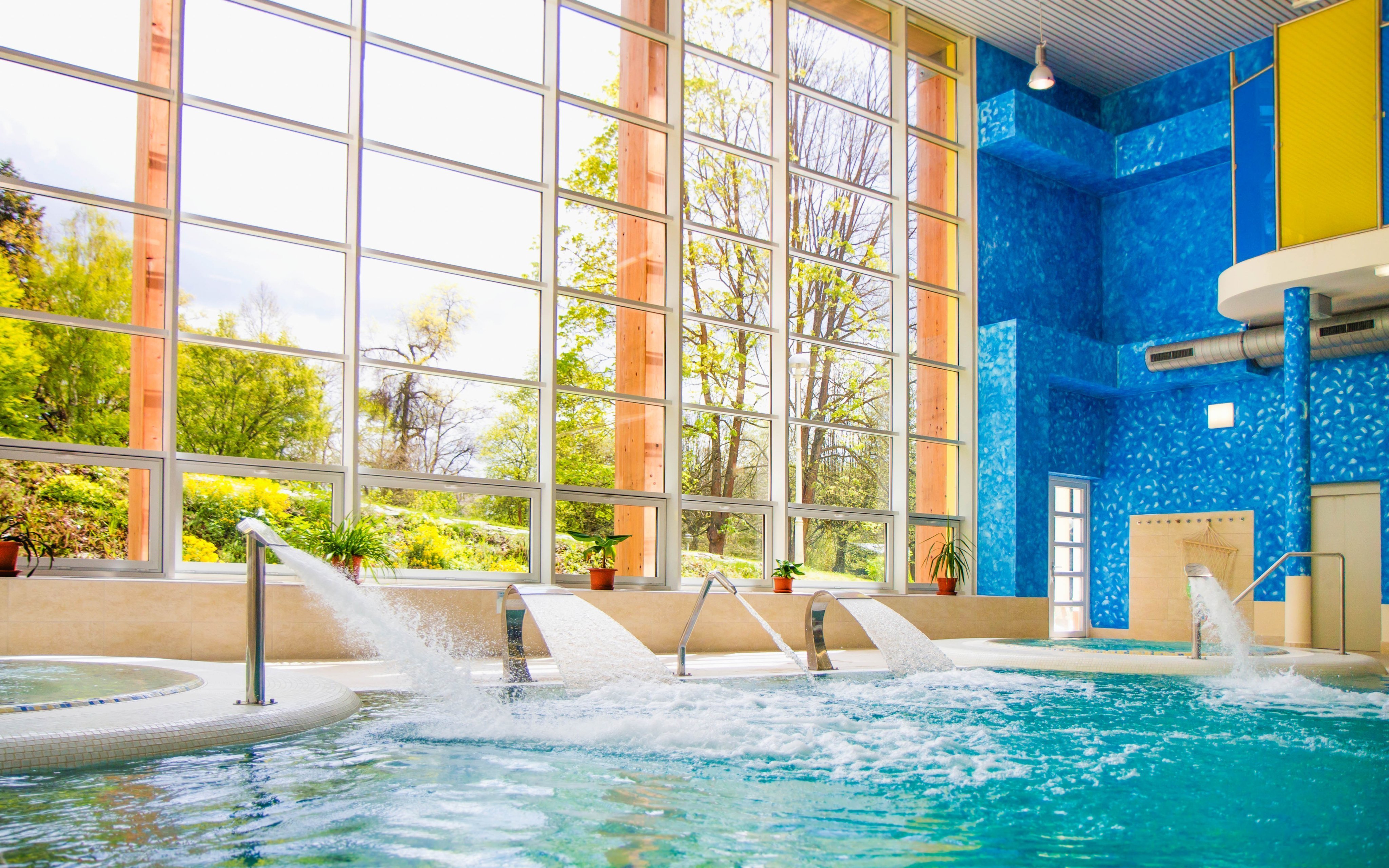 Konstantinovy Lázně: Hotel Jirásek *** z basenem, grotą solną, zabiegami i obiadokolacją + imprezy kulturalne
Konstantinovy Lázně: Hotel Jirásek *** z basenem, grotą solną, zabiegami i obiadokolacją + imprezy kulturalne