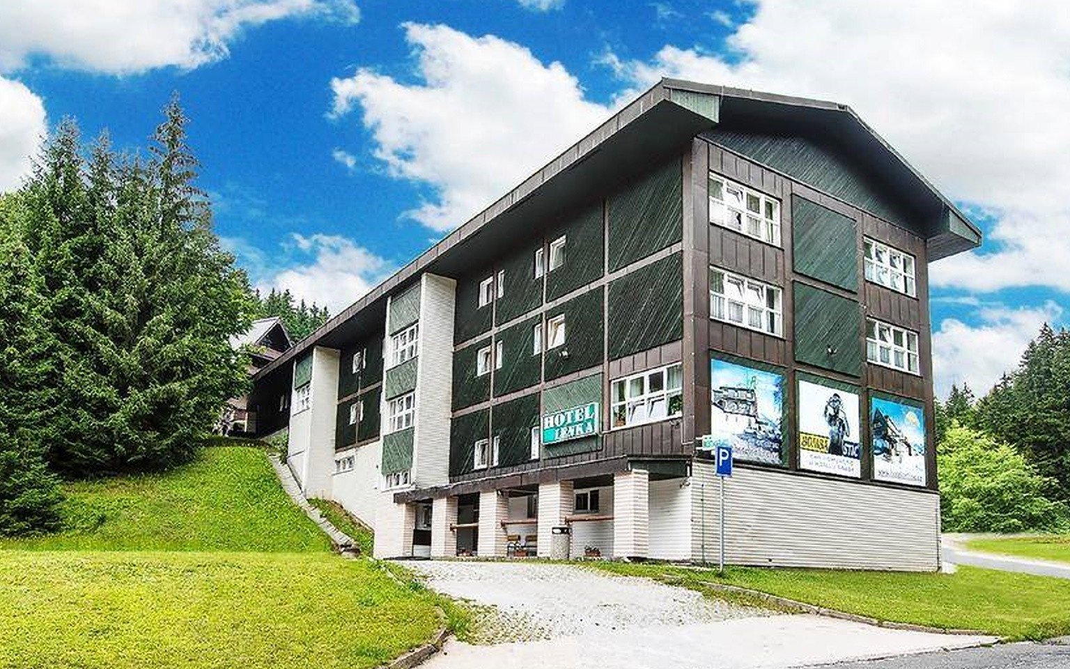 Karkonosze: Szpindlerowy Młyn w Hotelu Lenka *** z obiadokolacj, degustacją miodu pitnego i zniżką na kolejkę
Karkonosze: Szpindlerowy Młyn w Hotelu Lenka *** z obiadokolacj, degustacją miodu pitnego i zniżką na kolejkę