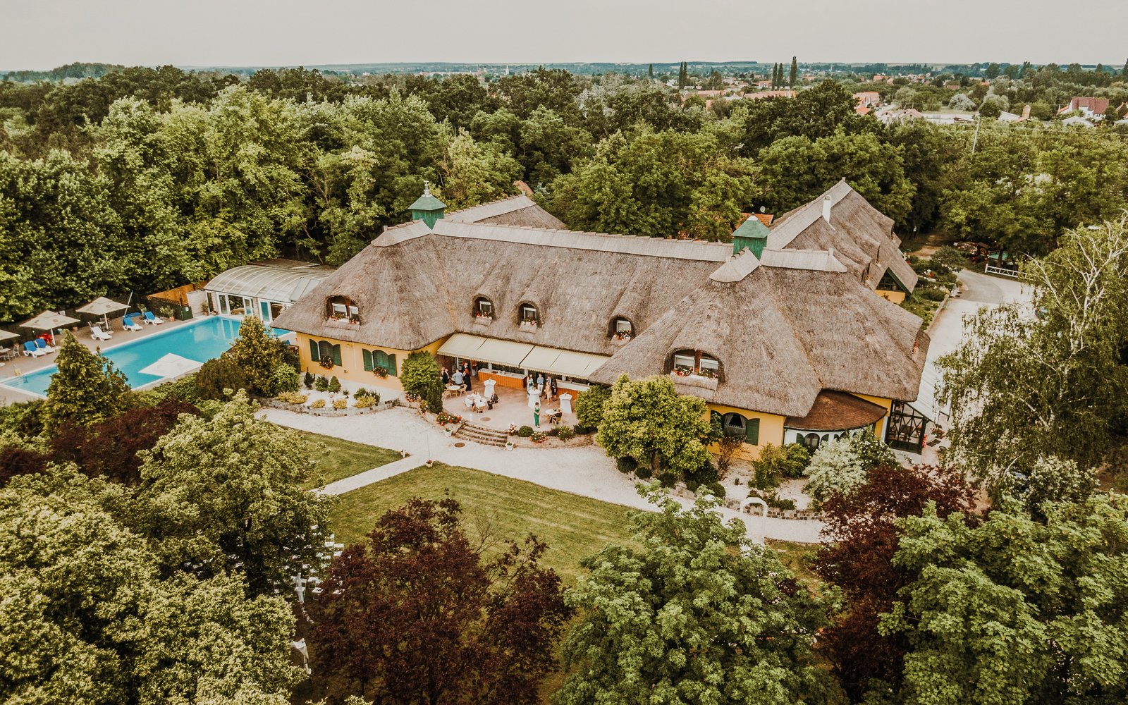 Nyerges Hotel Thermal ***+ niedaleko Budapesztu idealny dla rodzin + termalne wellness + obiadokolacja
Nyerges Hotel Thermal ***+ niedaleko Budapesztu idealny dla rodzin + termalne wellness + obiadokolacja