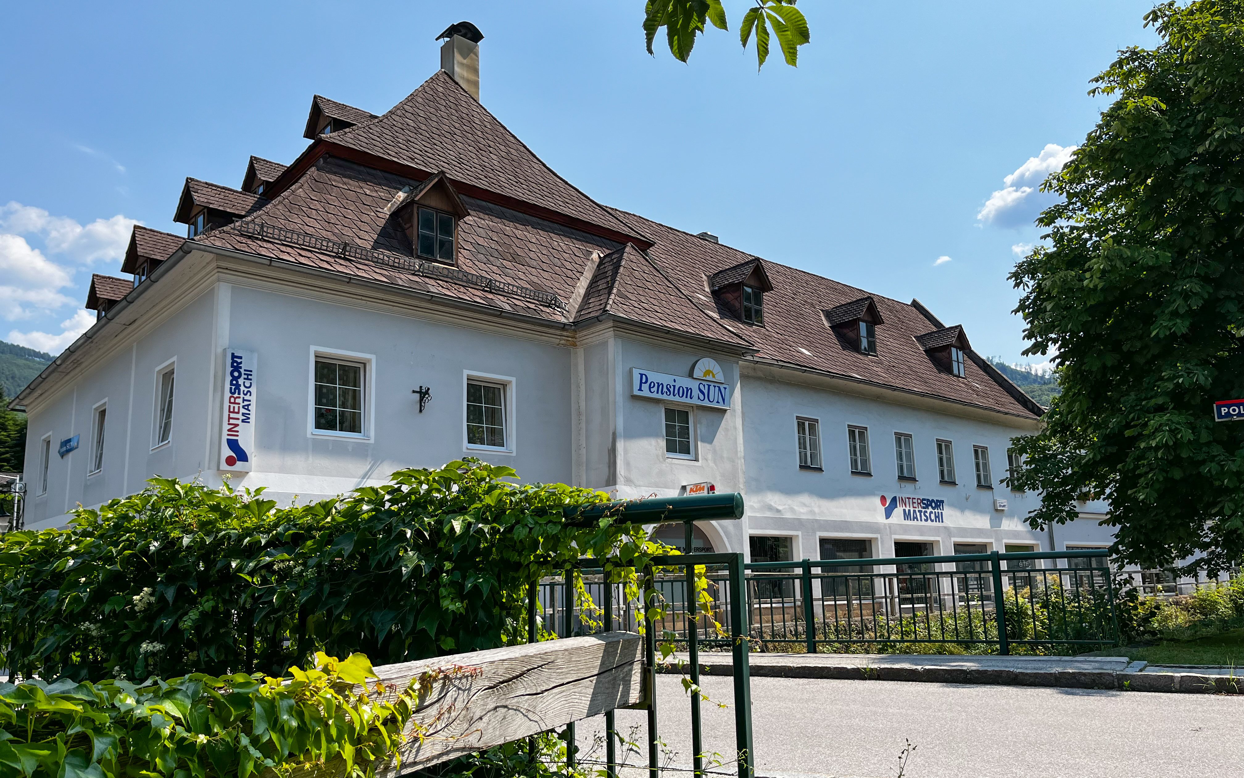Austriackie Alpy w pobliżu Hochkar i baseny solankowe w czeskim Pensjonacie Sun ze śniadaniem w formie bufetu
Austriackie Alpy w pobliżu Hochkar i baseny solankowe w czeskim Pensjonacie Sun ze śniadaniem w formie bufetu