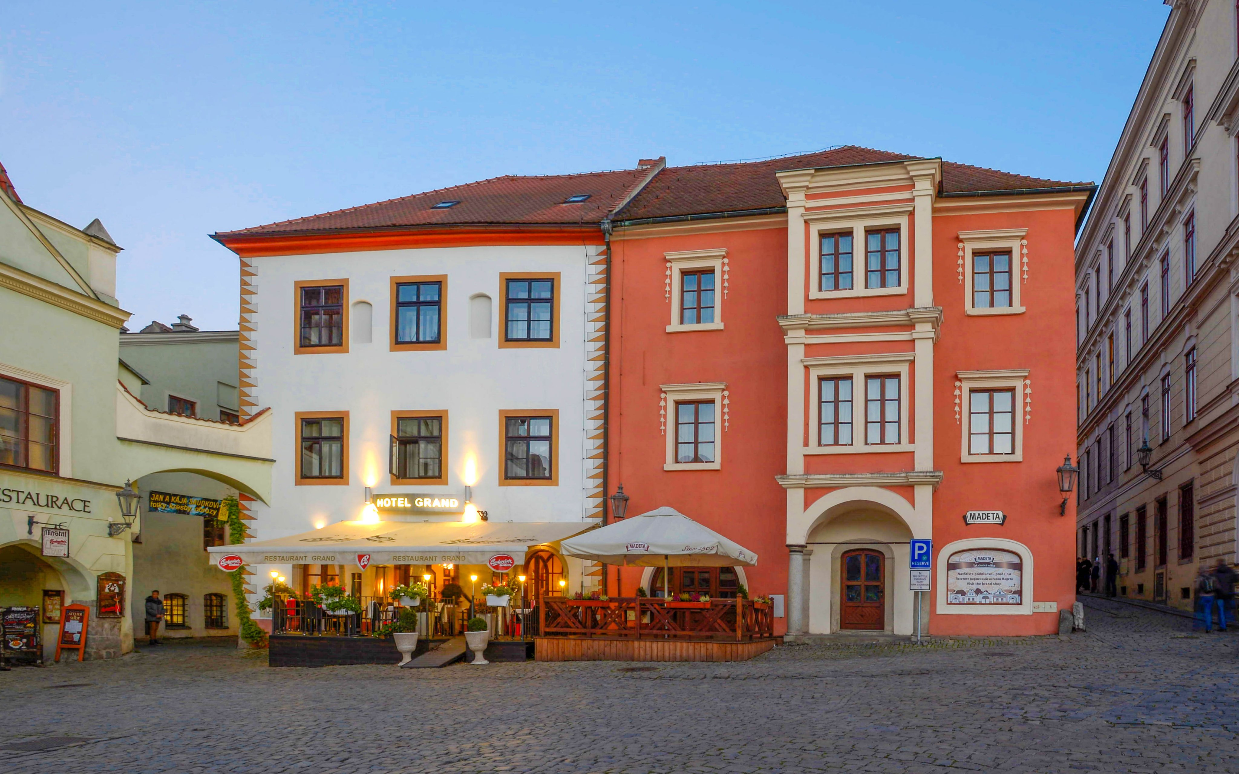 Czeski Krumlov: : Luksusowy pobyt w centrum miasta w Depandance Hotel Grand **** ze śniadaniem/obiadokolacją
Czeski Krumlov: : Luksusowy pobyt w centrum miasta w Depandance Hotel Grand **** ze śniadaniem/obiadokolacją