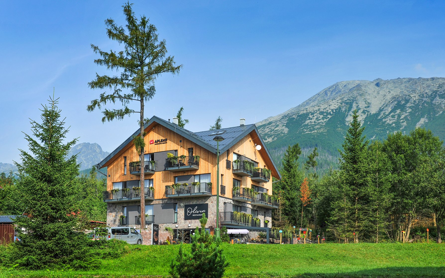 Tatry Wysokie: Pobyt w Nowym Smokowcu w Aplend Villa Olívia w luksusowym apartamencie ze śniadaniem
Tatry Wysokie: Pobyt w Nowym Smokowcu w Aplend Villa Olívia w luksusowym apartamencie ze śniadaniem