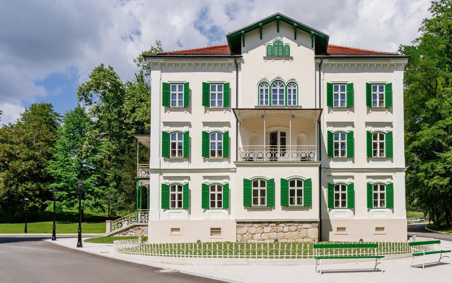 Słowenia: Boutique Hotel Dobrna **** z 4 basenami termalnymi, wellness (jacuzzi, sauny) i obiadokolacje
Słowenia: Boutique Hotel Dobrna **** z 4 basenami termalnymi, wellness (jacuzzi, sauny) i obiadokolacje