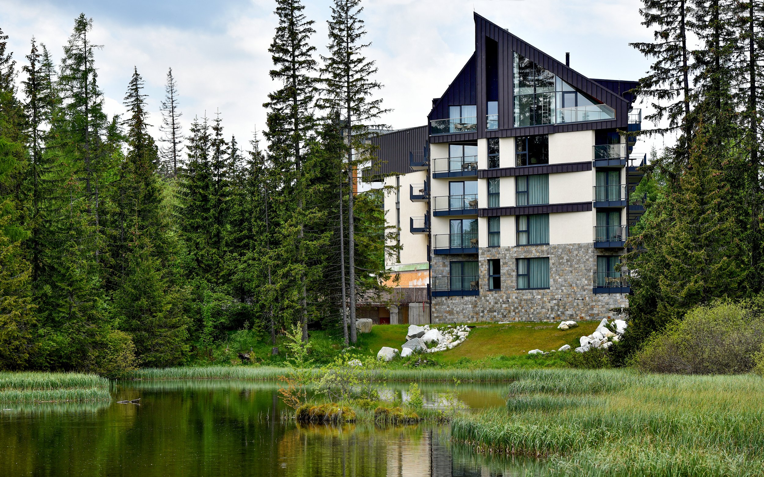 Tatry Wysokie tuż przy Strbskim Plesie: Aplend Lake Resort **** w stylowym apartamencie dla 4 osób
Tatry Wysokie tuż przy Strbskim Plesie: Aplend Lake Resort **** w stylowym apartamencie dla 4 osób