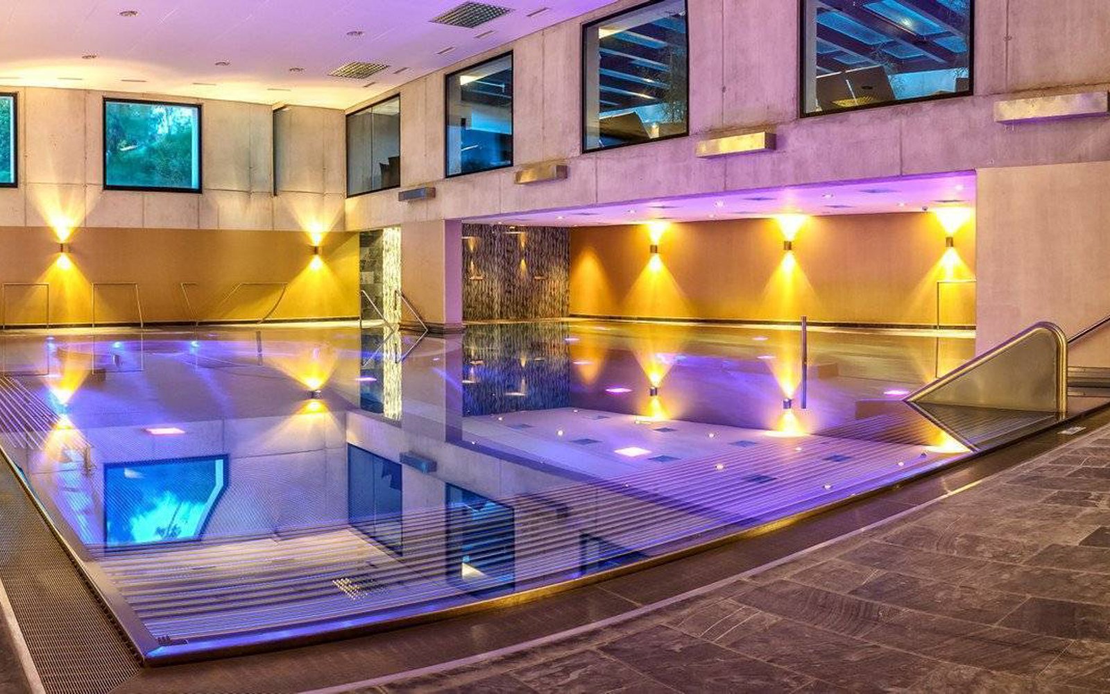 Tyrol: Luksusowy Alpenlove - Adult Spa Hotel **** z obiadokolacją i centrum wellness z basenem i jacuzzi
Tyrol: Luksusowy Alpenlove - Adult Spa Hotel **** z obiadokolacją i centrum wellness z basenem i jacuzzi