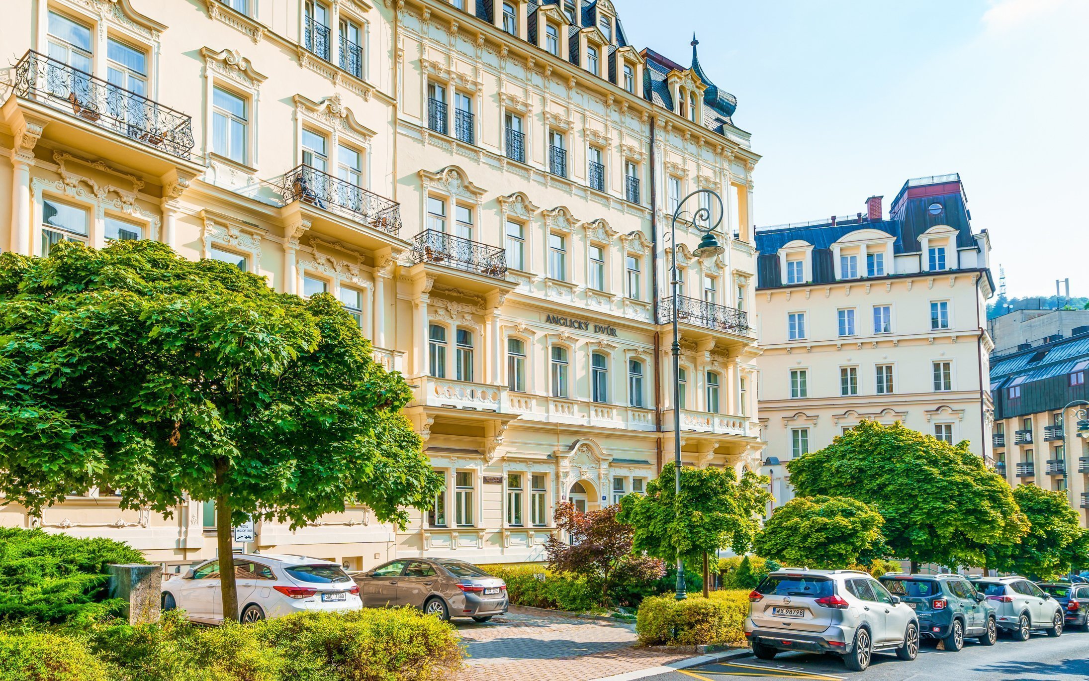 Karlowe Wary: Spa Hotel Anglický Dvůr **** z obiadokolacją, wellness, 3 zabiegami i wstępem do Muzeum
Karlowe Wary: Spa Hotel Anglický Dvůr **** z obiadokolacją, wellness, 3 zabiegami i wstępem do Muzeum