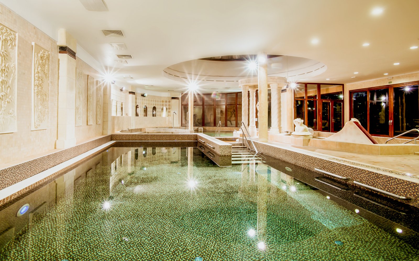 Węgry przy górach Mátra: Hotel Narád Park **** z obiadokolacją i wellness (baseny, sauny) + fitness
Węgry przy górach Mátra: Hotel Narád Park **** z obiadokolacją i wellness (baseny, sauny) + fitness