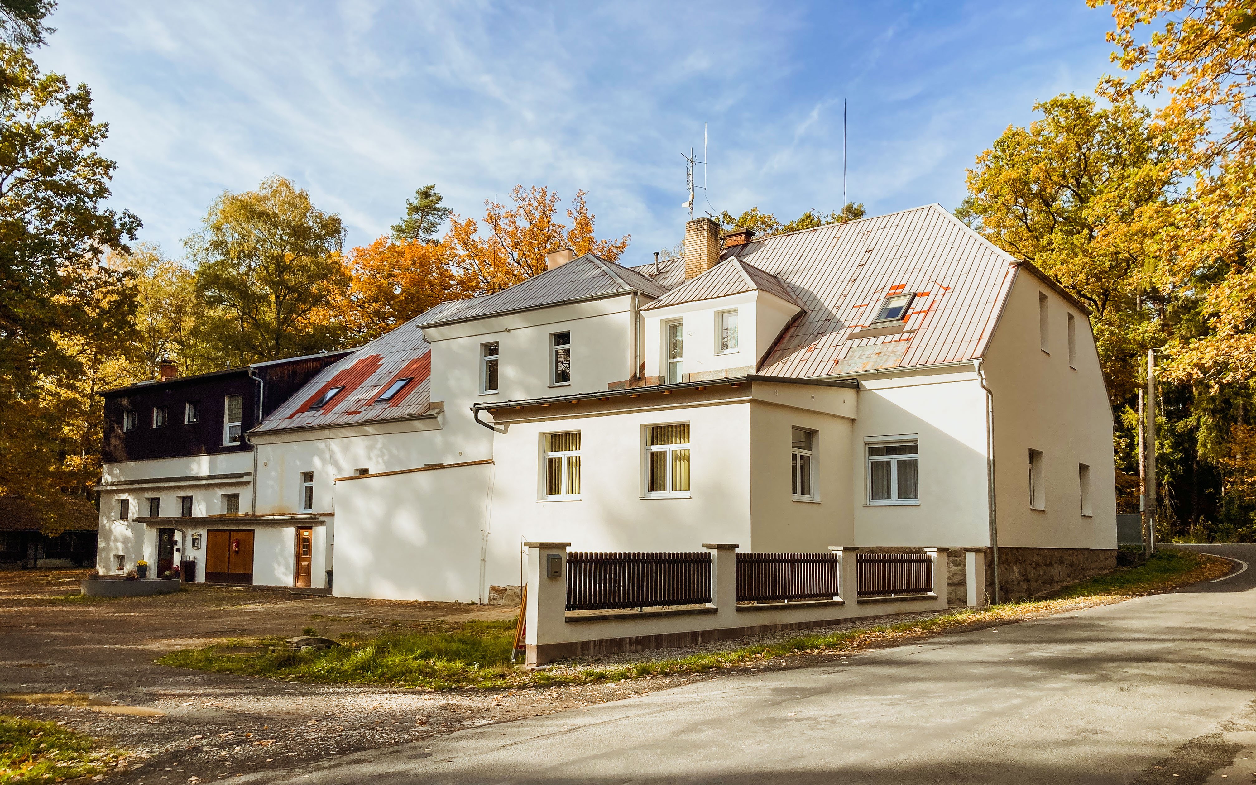 Pilzno w Pensjonacie Zelený Háj na łonie natury ze śniadaniem, kawą bez limitu i upominkiem + drink
Pilzno w Pensjonacie Zelený Háj na łonie natury ze śniadaniem, kawą bez limitu i upominkiem + drink