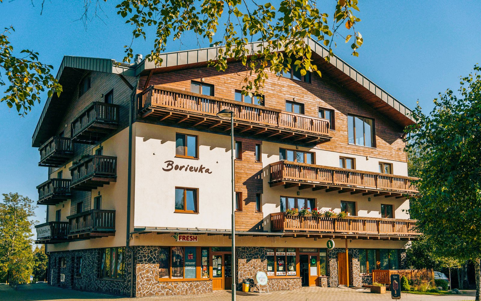 Wysokie Tatry 1 km od kolejki linowej na Łomnicę w Willa Borievka *** z prezentem + dziecko do lat 6 gratis
Wysokie Tatry 1 km od kolejki linowej na Łomnicę w Willa Borievka *** z prezentem + dziecko do lat 6 gratis