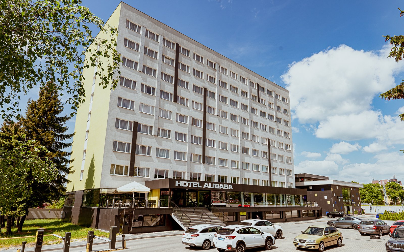 Słowacja w Hotelu Alibaba *** z sauną fińską i parową, obiadokolacją + zajęcia sportowe (squash, fitness)
Słowacja w Hotelu Alibaba *** z sauną fińską i parową, obiadokolacją + zajęcia sportowe (squash, fitness)