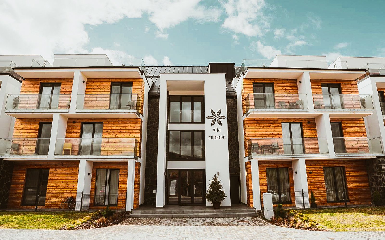 Słowacja: Orawa w pobliżu miejsc wycieczkowych w Apartamentach Vila Zuberec + przechowalnia rowerów, wellness
Słowacja: Orawa w pobliżu miejsc wycieczkowych w Apartamentach Vila Zuberec + przechowalnia rowerów, wellness