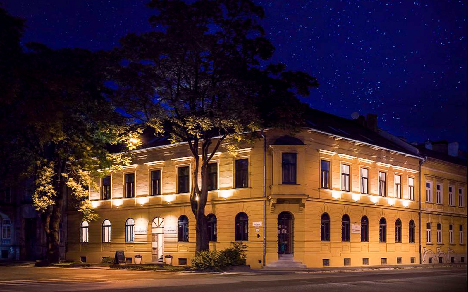 Koszyce: 4* City Residence Apartment Hotel ze śniadaniem i prywatnym wellness + welcome drink, przekąski
Koszyce: 4* City Residence Apartment Hotel ze śniadaniem i prywatnym wellness + welcome drink, przekąski