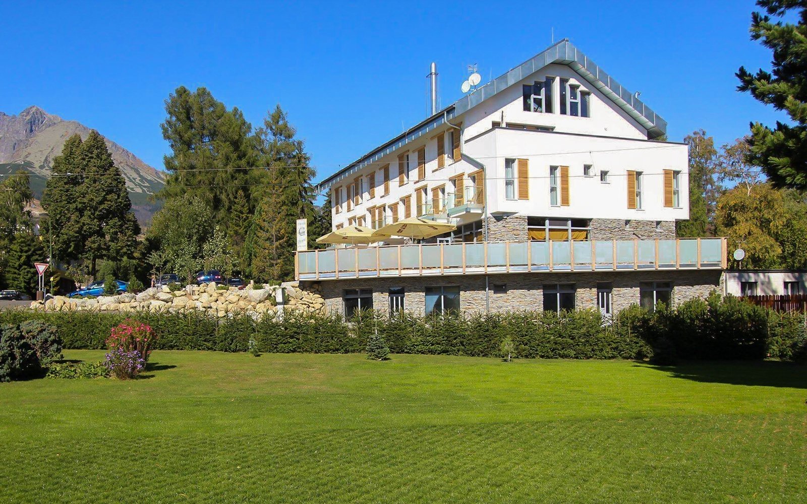 Tatry Wysokie pod Łomnickim Szczytem: Apartamenty Belveder ze śniadaniem/obiadokolacją, wellness i degustacja
Tatry Wysokie pod Łomnickim Szczytem: Apartamenty Belveder ze śniadaniem/obiadokolacją, wellness i degustacja