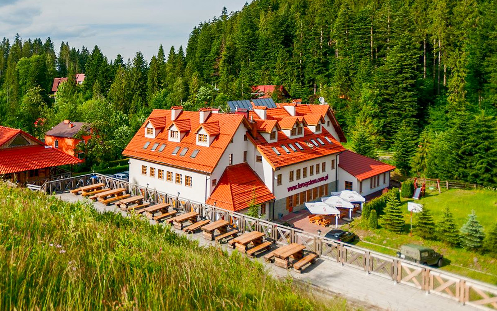 Beskidy: Korbielów w Hotelu Fero Lux ze śniadaniami/obiadokolacją i nielimitowanym wellness z basenem i sauną
Beskidy: Korbielów w Hotelu Fero Lux ze śniadaniami/obiadokolacją i nielimitowanym wellness z basenem i sauną