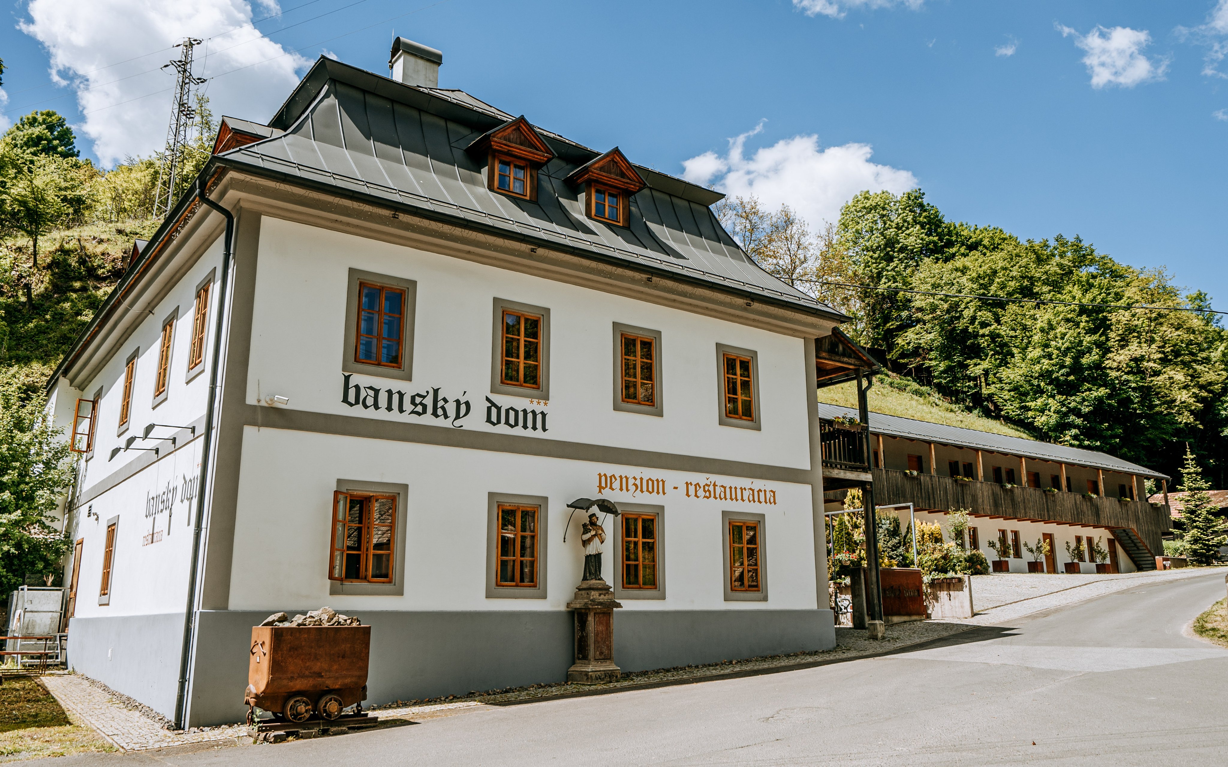 Bańska Szczawnica: Wakacje w pensjonacie Banský Dom *** z obiadokolacją i centrum wellness (jacuzzi i 2 sauny)
Bańska Szczawnica: Wakacje w pensjonacie Banský Dom *** z obiadokolacją i centrum wellness (jacuzzi i 2 sauny)