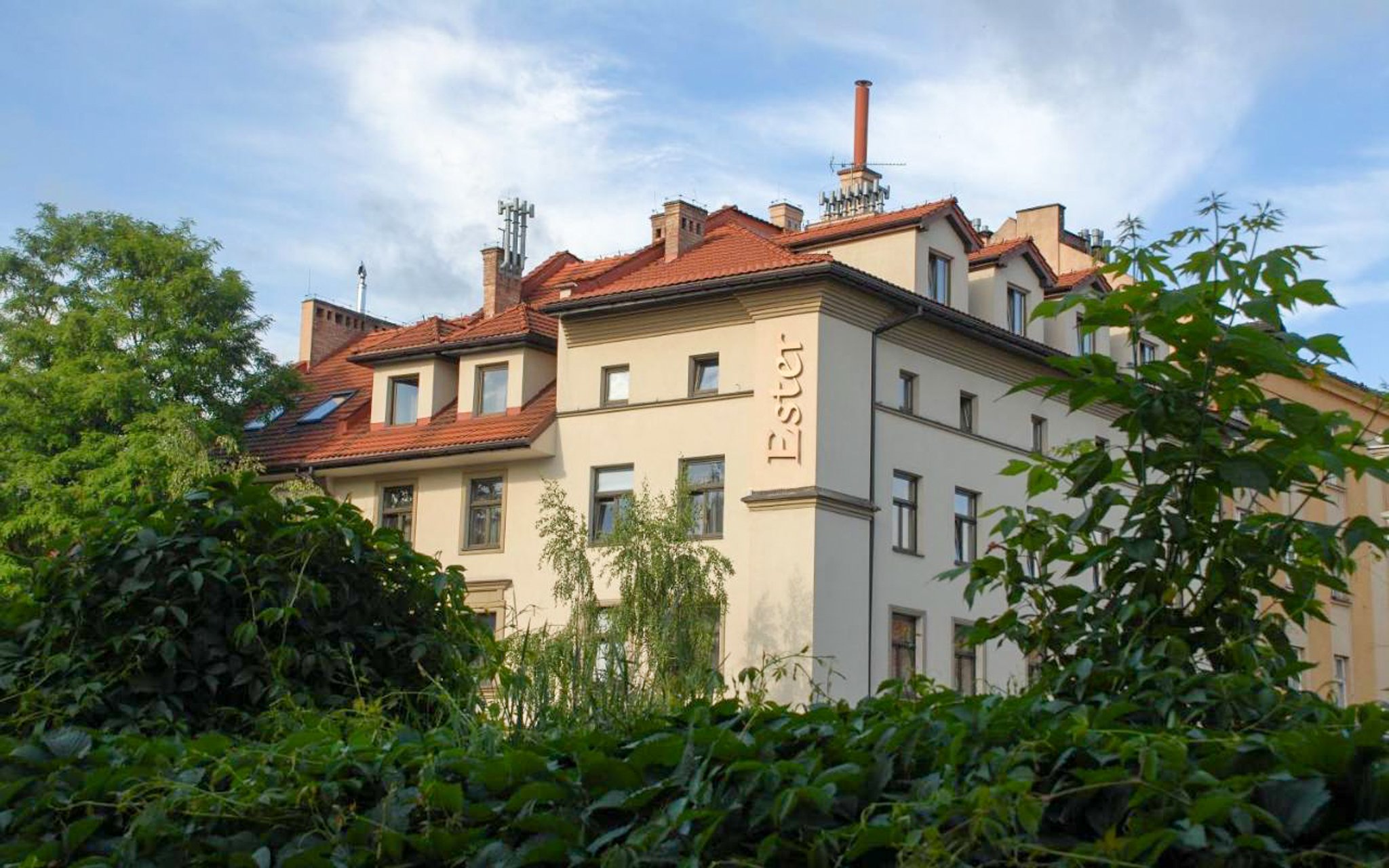 Kraków: Dzielnica Żydowska Kazimierz w stylowym Hotelu Ester **** ze śniadaniem lub obiadokolacją i sauna
Kraków: Dzielnica Żydowska Kazimierz w stylowym Hotelu Ester **** ze śniadaniem lub obiadokolacją i sauna