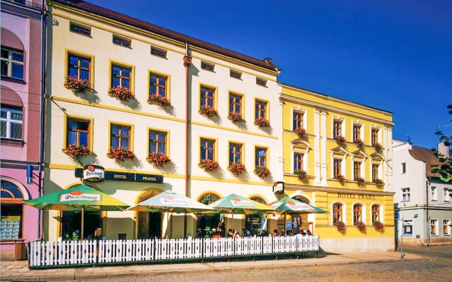OChK Broumovsko i Adršpach w pobliżu Skalnego Miasta w Hotelu Praha *** ze śniadaniem/obiadokolacją i muzeum
OChK Broumovsko i Adršpach w pobliżu Skalnego Miasta w Hotelu Praha *** ze śniadaniem/obiadokolacją i muzeum