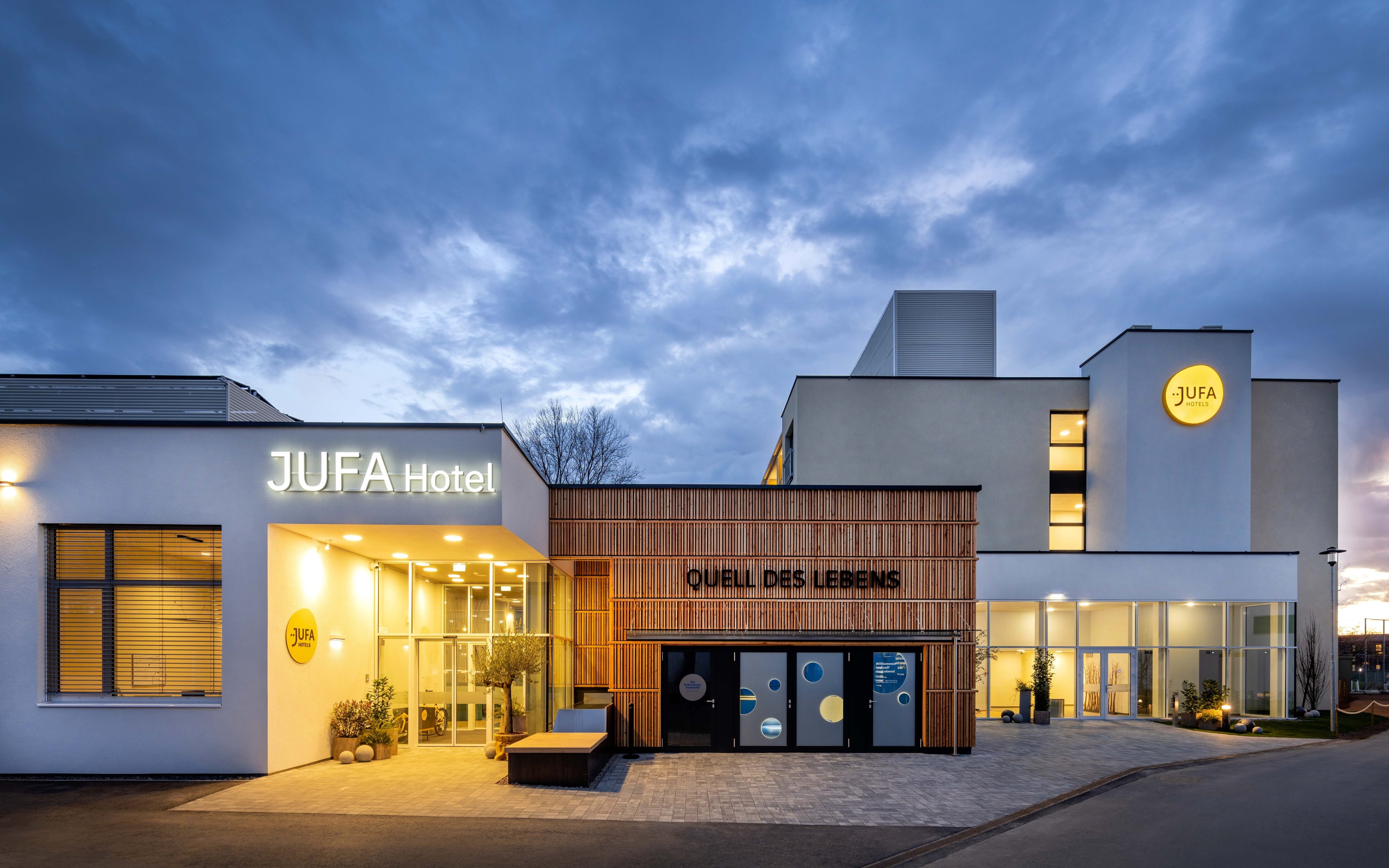 Austria i Słowenia: Styria w JUFA Hotel Bad Radkersburg **** z obiadokolacją + wstęp do łaźni i atrakcje
Austria i Słowenia: Styria w JUFA Hotel Bad Radkersburg **** z obiadokolacją + wstęp do łaźni i atrakcje