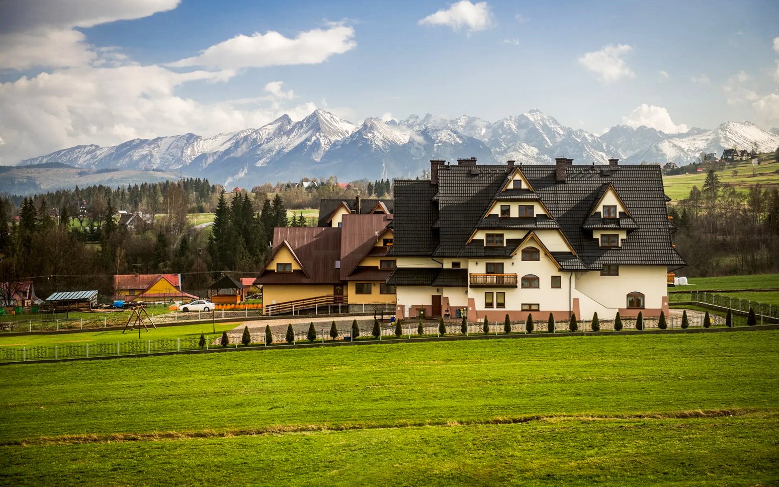 Tatry w dobrym stylu: Białka Tatrzańska w pensjonacie Silverton ze śniadaniem, sauną i siłownią + jacuzzi
Tatry w dobrym stylu: Białka Tatrzańska w pensjonacie Silverton ze śniadaniem, sauną i siłownią + jacuzzi
