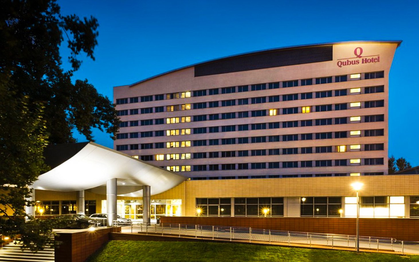 Pobyt w historycznym mieście pod Wrocławiem: 4* Qubus Hotel Legnica z obiadokolacją i wellness z jacuzzi
Pobyt w historycznym mieście pod Wrocławiem: 4* Qubus Hotel Legnica z obiadokolacją i wellness z jacuzzi