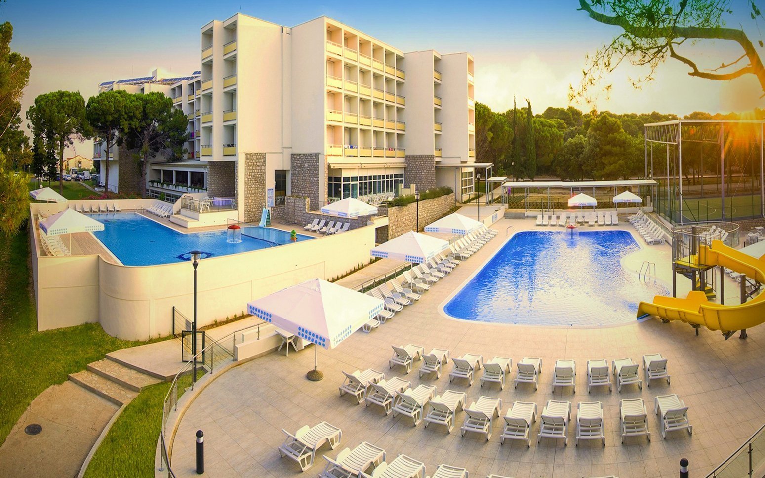 Chorwacja: Biograd na Moru tylko 800 m od plaży w Hotelu Adria *** z all inclusive + 2 odkryte baseny
Chorwacja: Biograd na Moru tylko 800 m od plaży w Hotelu Adria *** z all inclusive + 2 odkryte baseny