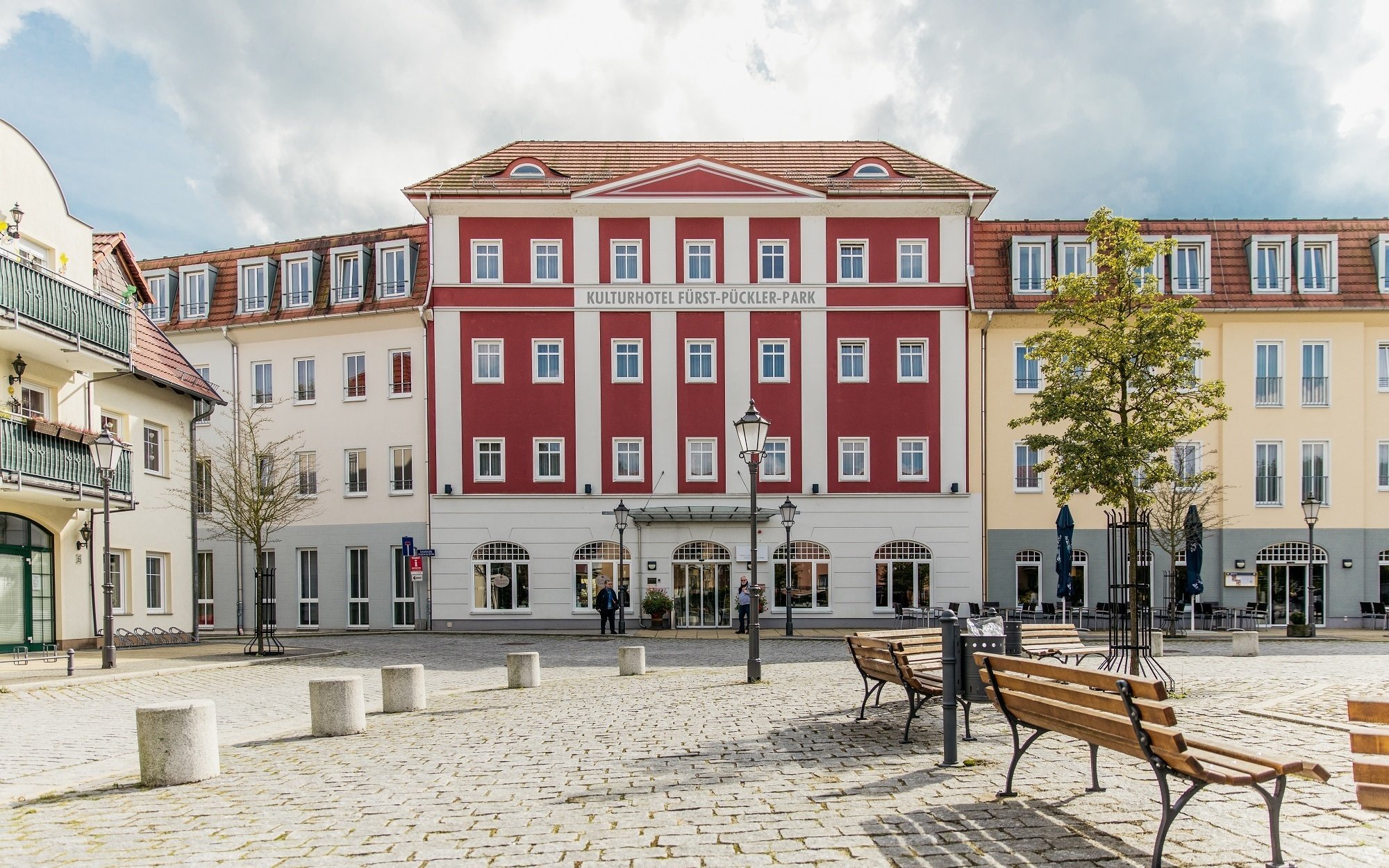 Łaźnie Muskau w pobliżu parku UNESCO w 4* Kulturhotel Fürst Pückler Park ze śniadaniem i sauną
Łaźnie Muskau w pobliżu parku UNESCO w 4* Kulturhotel Fürst Pückler Park ze śniadaniem i sauną