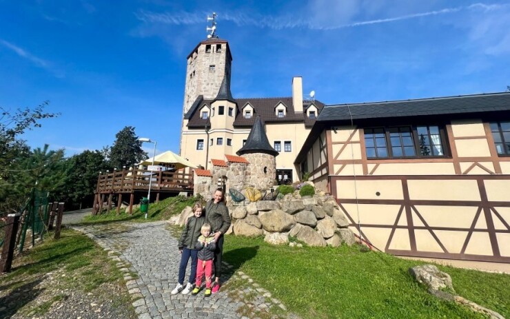 Osobiście zweryfikowane: Recenzja stylowego pobytu w Hotelu Liberecká Výšina *** z wieżą widokową