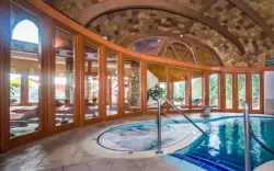 Bük: Relaks w 4* Hotelu Piroska z obiadokolacją, wellness,masaże, wstęp do łaźni Bükfürdo + 2 dzieci gratis