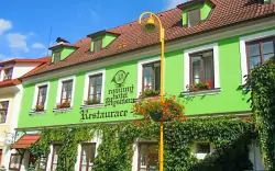 Południowe Czechy: Třeboň w Hotelu Myslivna *** ze śniadaniem/obiadokolacją i wejściem do jaskini solnej
