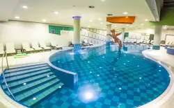 Rogaška Slatina: Grand Hotel Sava ****superior z obiadokolacją, prywatnym łaźnie bez limitu + animacje