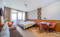 Komfortowo urządzone pokoje, Apartman Hotel Bükfürdő ***