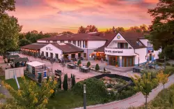 Bük in Park Hotel Bükfürdő **** obok łaźni termalnych ze śniadaniem lub obiadokolacją i wstęp do sauny