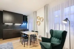 Pokoje, Pytloun Flat Hotel, Liberec, Czechy Północne