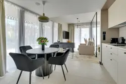 Pokoje, Grano Aparthotel Ustronie Morskie, Polska