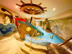 Vysočina: Hotel Podlesí *** z obiadokolacją i basenem + wstęp do centrum wellness (jacuzzi, sauny) 